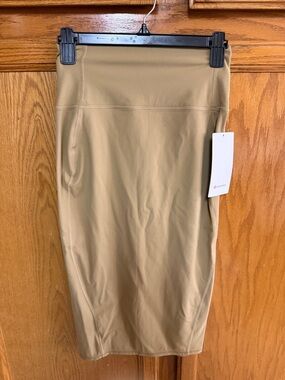 lululemon athletica Beige/Tan Midi Skirt